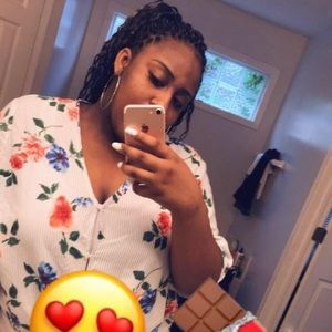 Meet your Posher, Charity